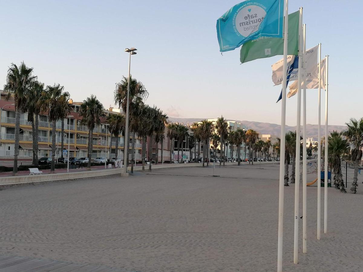 Apartamento Roquetas De Mar Muy Cerca Playa Bagian luar foto